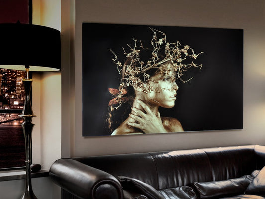 PHOTO MUJER DORADA 150x100